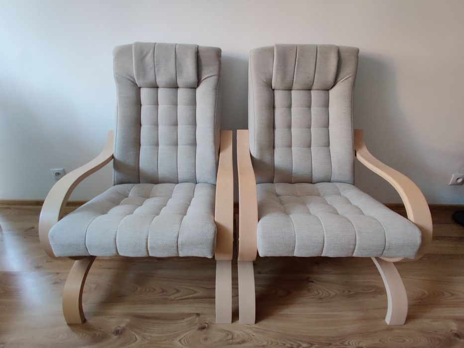 Fotel w kolorze beżowym