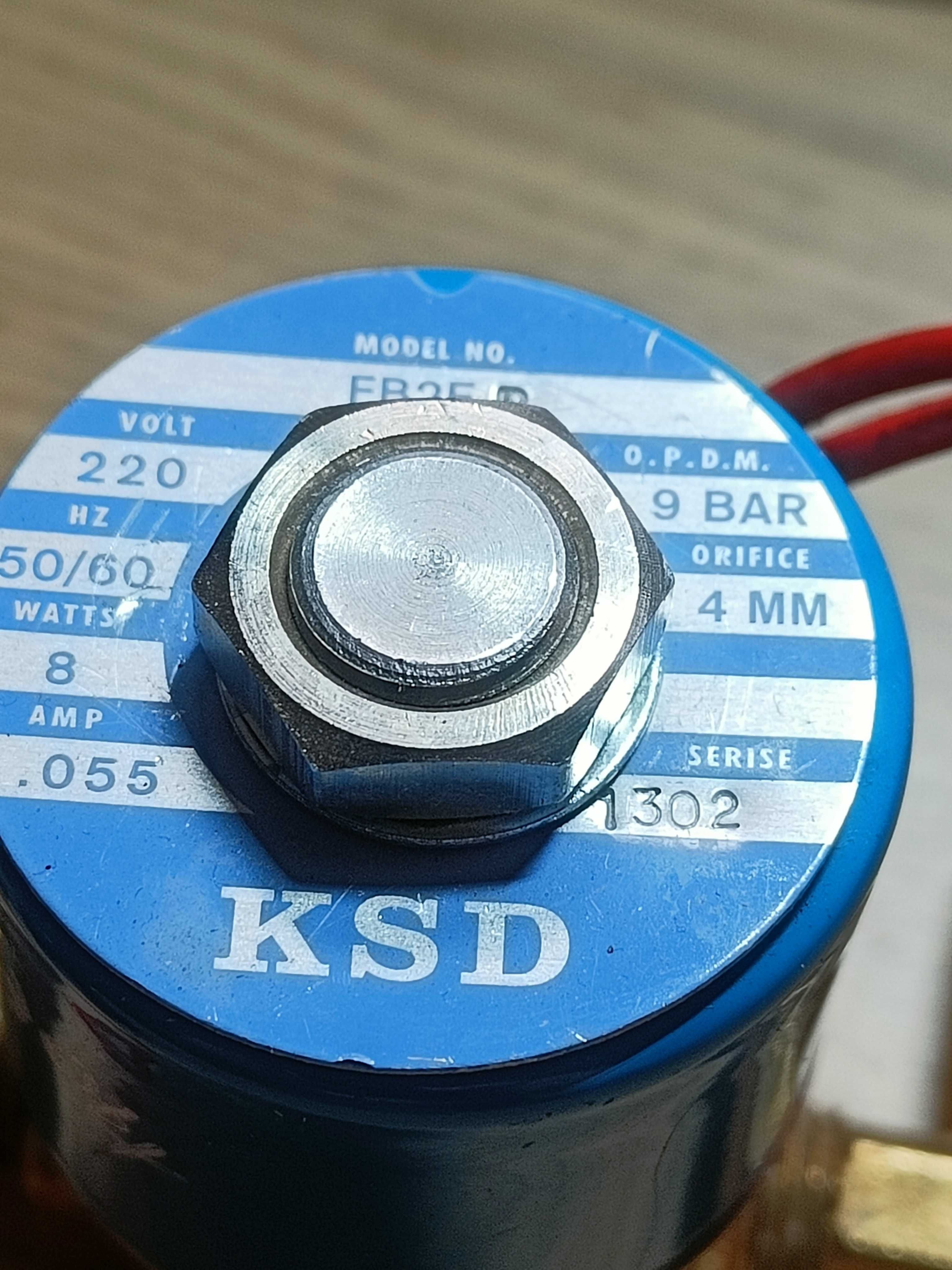 Elektrozawory trzy sztuki