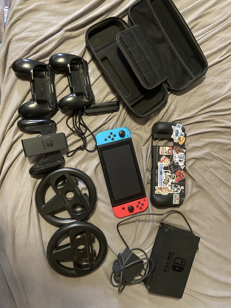 продам nintendo switch v2