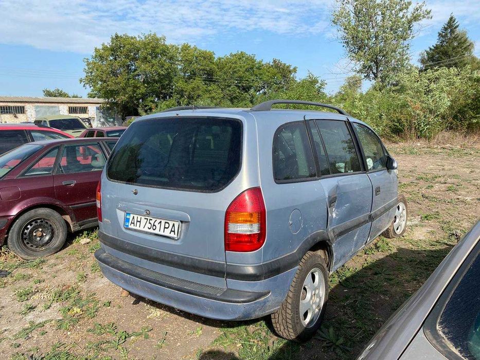 Opel Zafira 2.0 DTI 2001, механіка 5-ст., мінівен – на запчастини