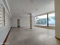 Loja 35m² Bom Sucesso, Alverca
