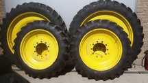 Koła wąskie do John Deere serii 5-6-7-8 od 24 do 54 cala 210 - 520mm