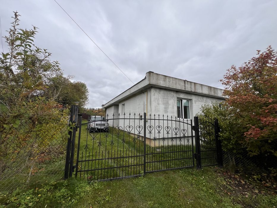 Продаж будинку с.Красів