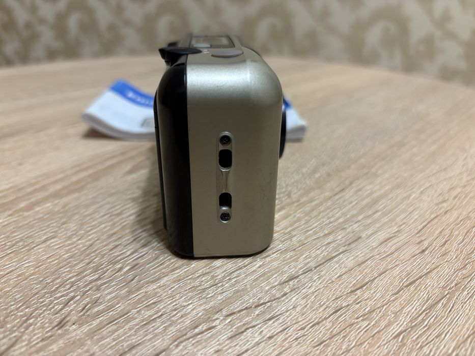 Пленочный фотоаппарат Konica Z-up 70 Super