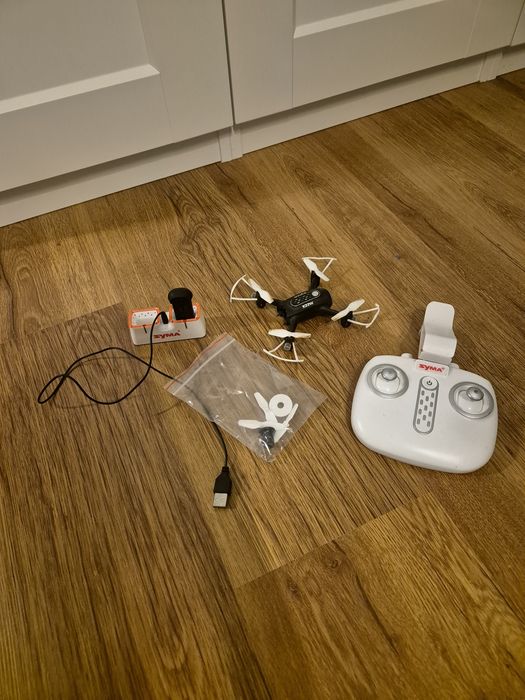 Dron Syma X22W..