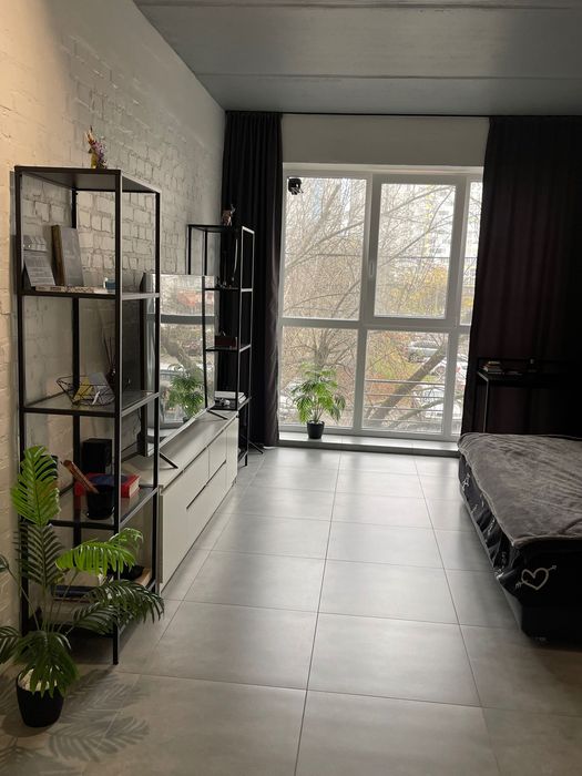 Оренда квартири Камʼянська 123 метро Вирлиця