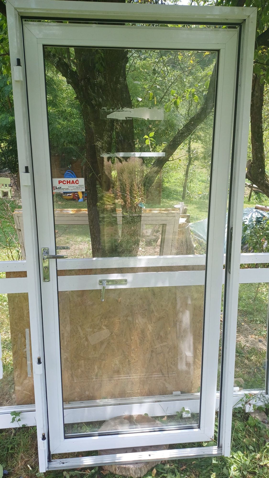 Drzwi wewnętrzne aluminiowe przeszklone