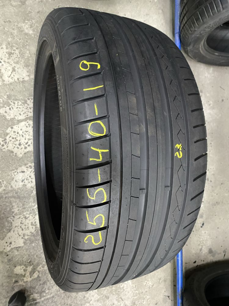 Літні шини 255/40 R19 DUNLOP