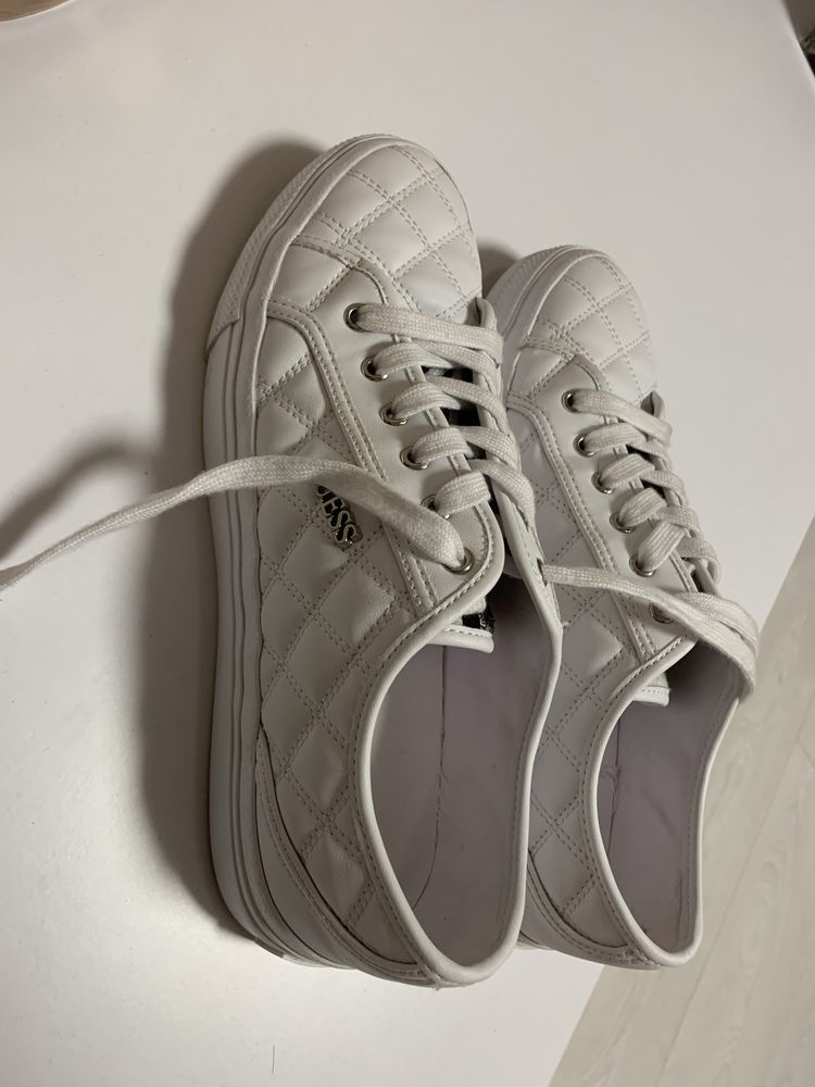 Кеди guess білі оригінал
