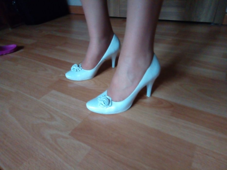 buty ślubne, białe, rozm. 38 - SKÓRZANE - Polecam