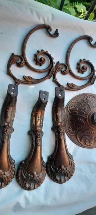 Ozdoby,części z brązu lub mosiądzu