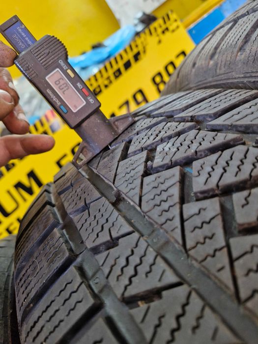 Opony Zimowe 235/55R19 Continental WinterContact TS850P AO 4szt Montaż