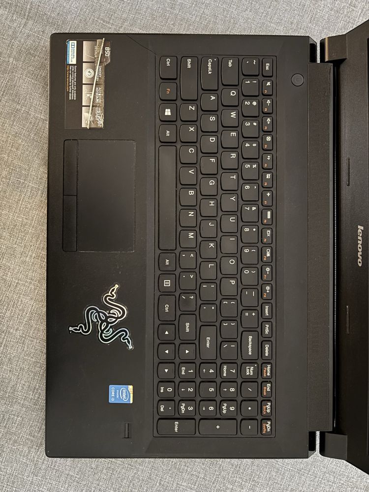 Laptop Lenovo w dobrym stanie