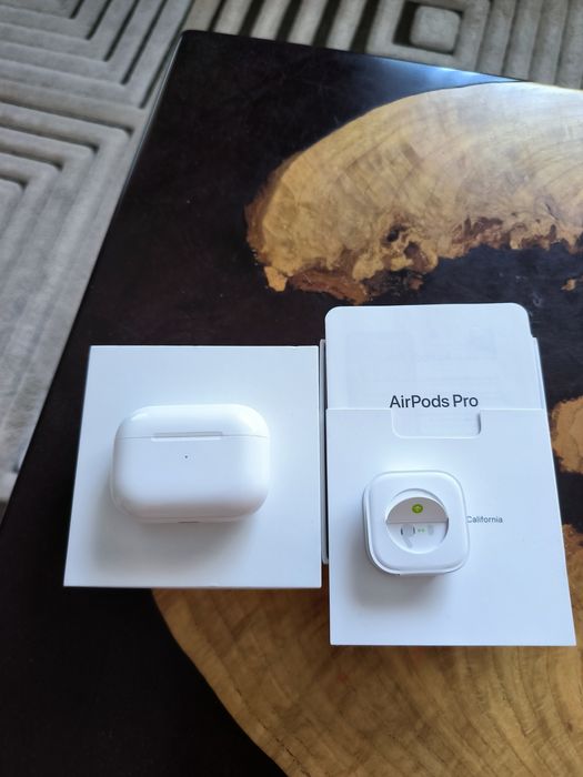 Продам навушники AirPods Pro Оригінал