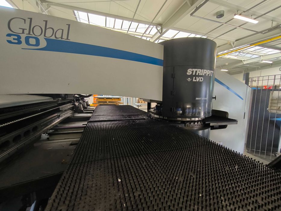 Prasa rewolwerowa LVD STRIPPIT GLOBAL 30 1225