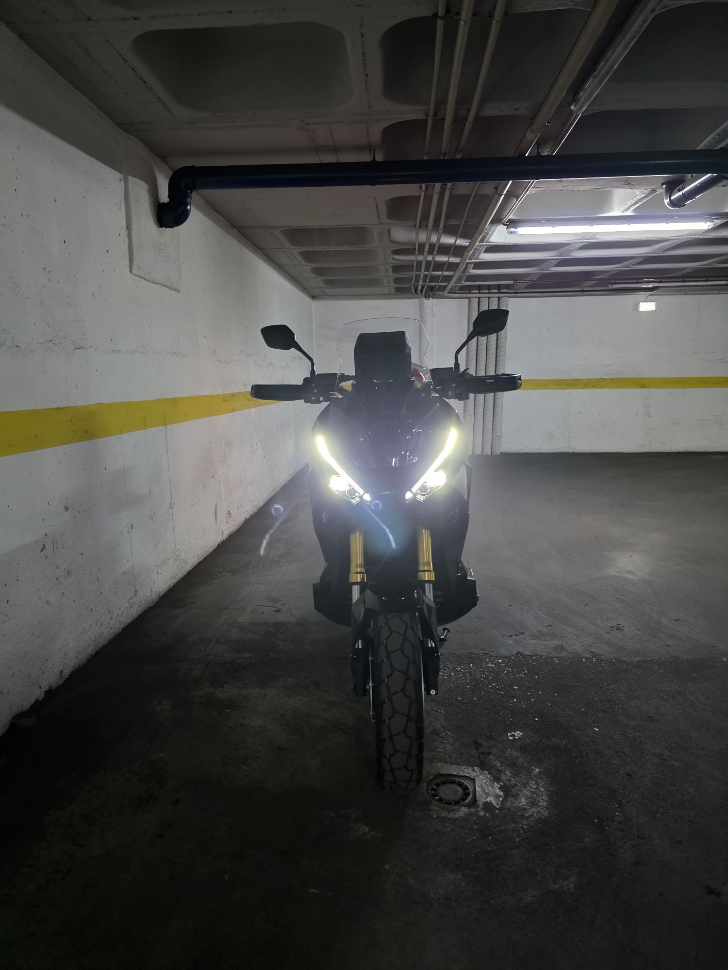 Honda  Xadv 2025