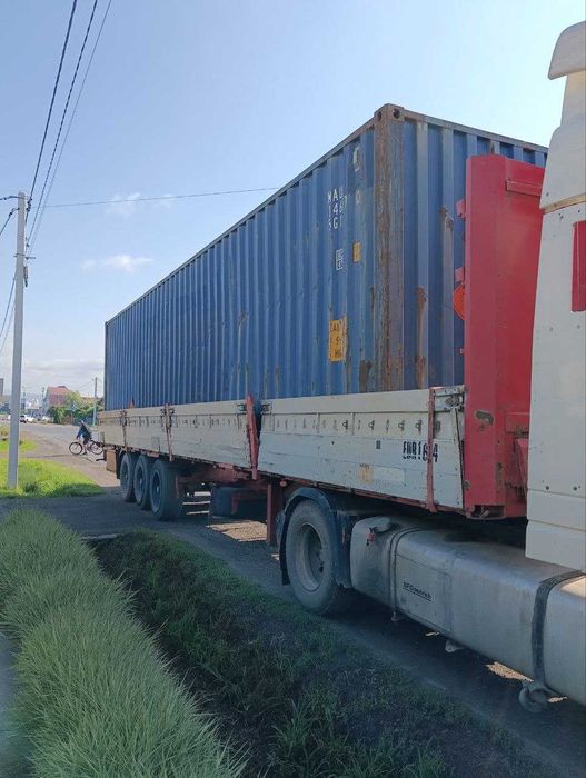 В наявності 40 HC Морський контейнер