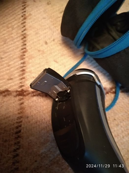 Для вас бритва Philis AT-890 оригинал ножи сеточки новые !!!