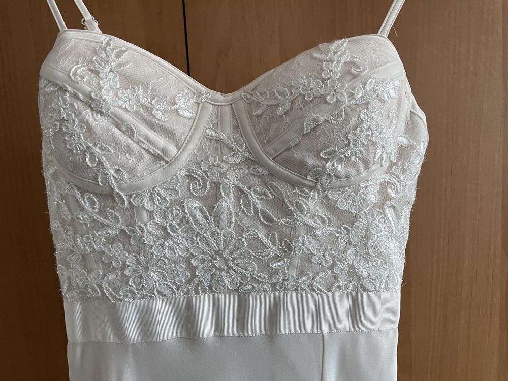 Suknia ślubna Asos