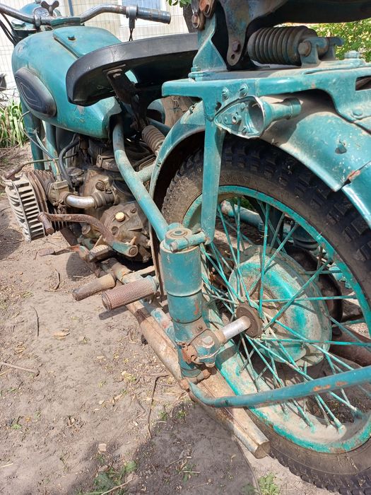 М72, 1955 р. оригінал на ходу із коляскою поч. 1950-х рр.