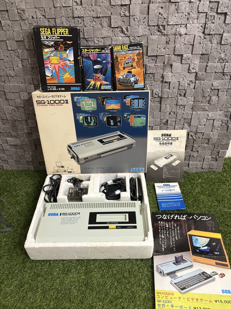Приставка SEGA SG1000 гарний стан 100v