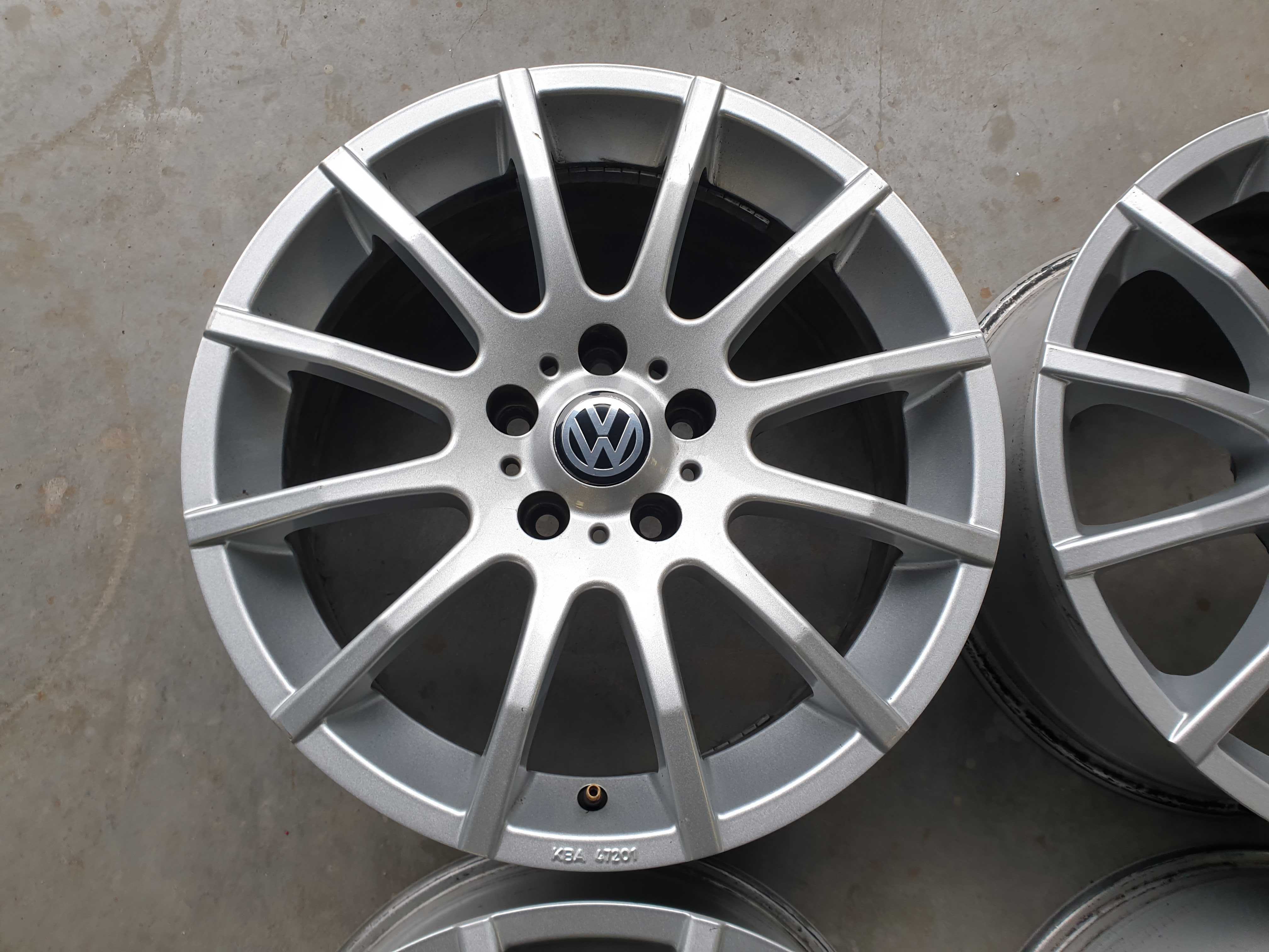 Alufelgi 17" VW Golf VII Passat b6 b7 b8 cc Caddy Touran Tiguan 5x112