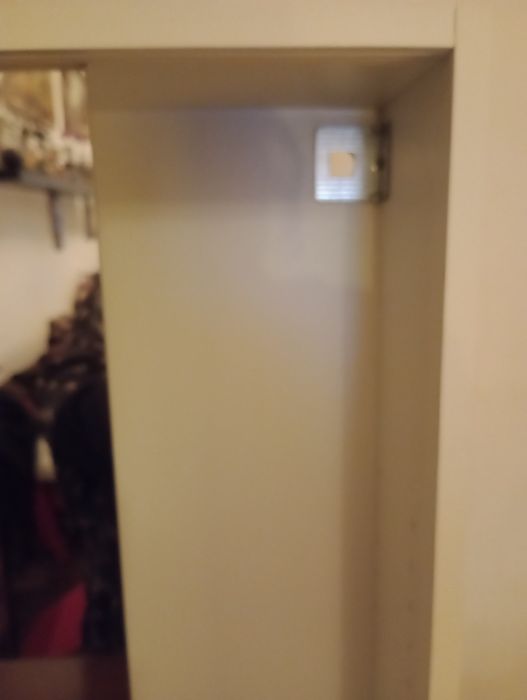 Szafka z lustrem do łazienki ikea