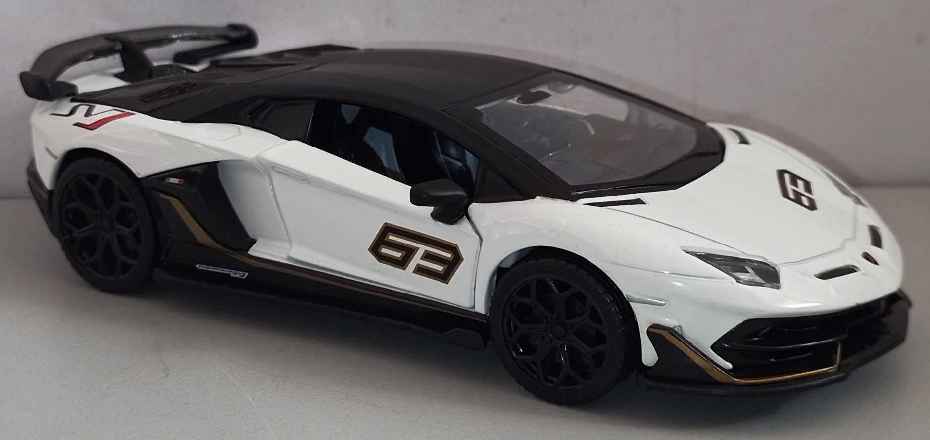 Lamborghini Aventador SVJ модель "Автопром" 1:32. Металл, звук,