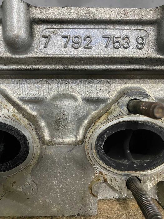 Головка блока цилидров (ГБЦ) BMW M57 77927539