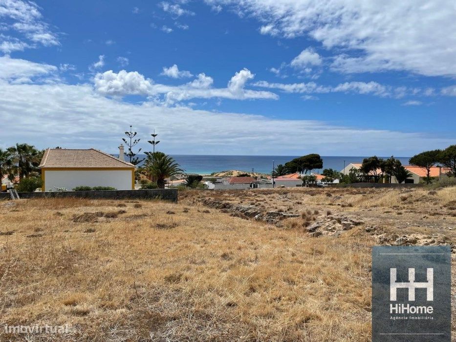 Terreno de 500m2 com projeto aprovado | Ilha de Porto Santo