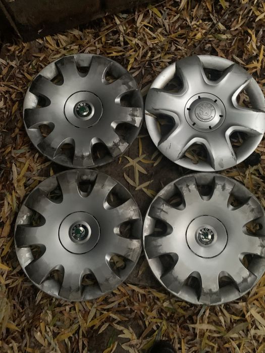 Продам оригінальні колпаки Skoda R15