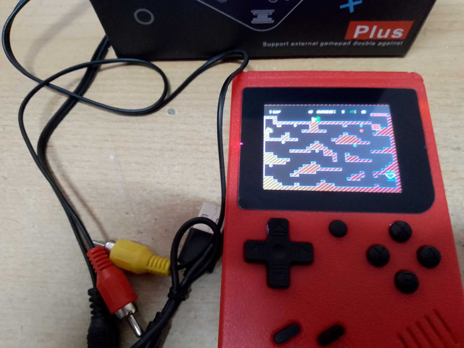 MINI PRZENOŚNA KONSOLA RETRO GRA 400W1 gameboy kable do TV akumulator