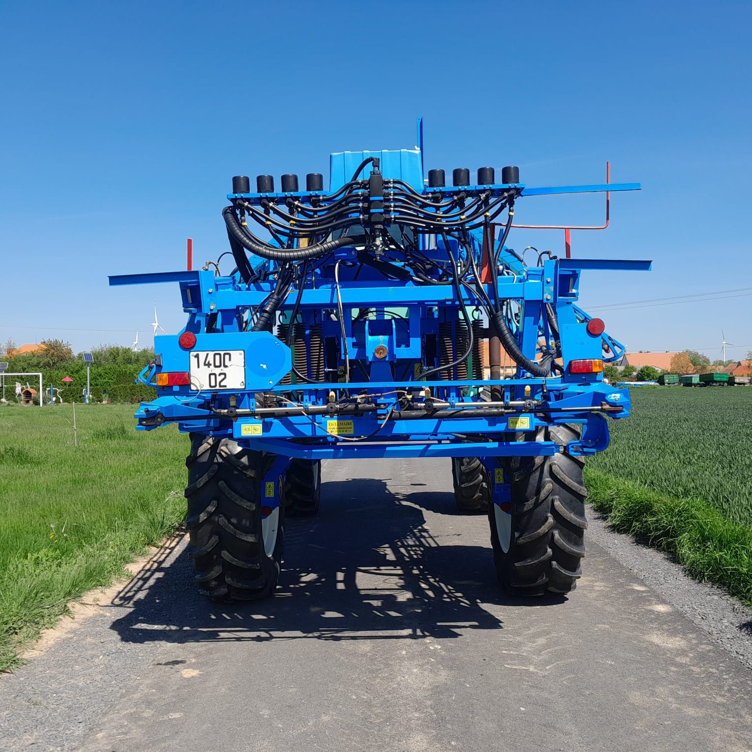 sprzedam opryskiwacz beryhoud boxer l l  3000l 28/24m