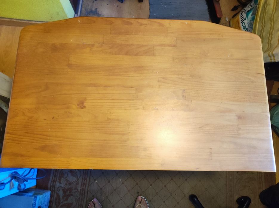 Móvel de TV em madeira de cerejeira