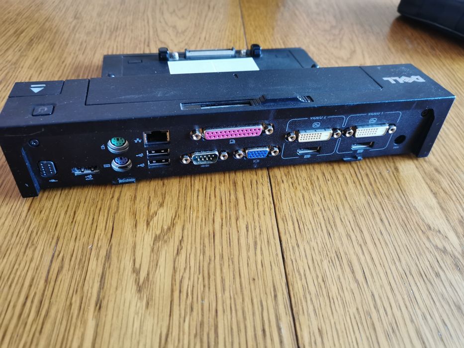 Stacja dokująca Dell PR02X oraz Lenovo Pro  40AH