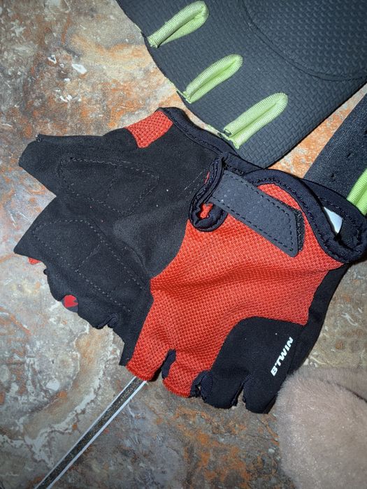 Перчатки теплые спорт