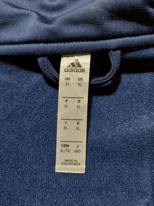 Джемпер адідас..