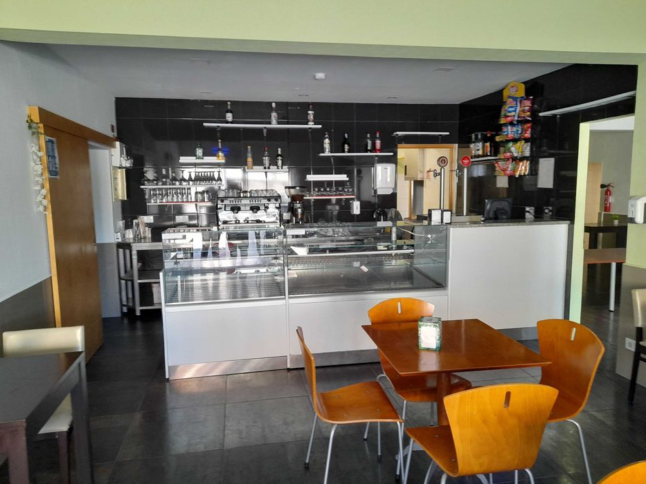 Passa-se CAFÈ RESTAURANTE