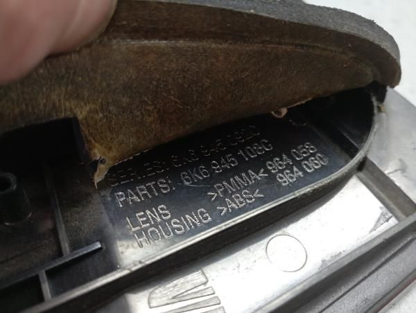 Farolim da mala direito SEAT Ibiza II (6K1)