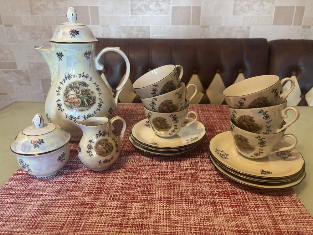Продам чайний сервіз «Мадонна»