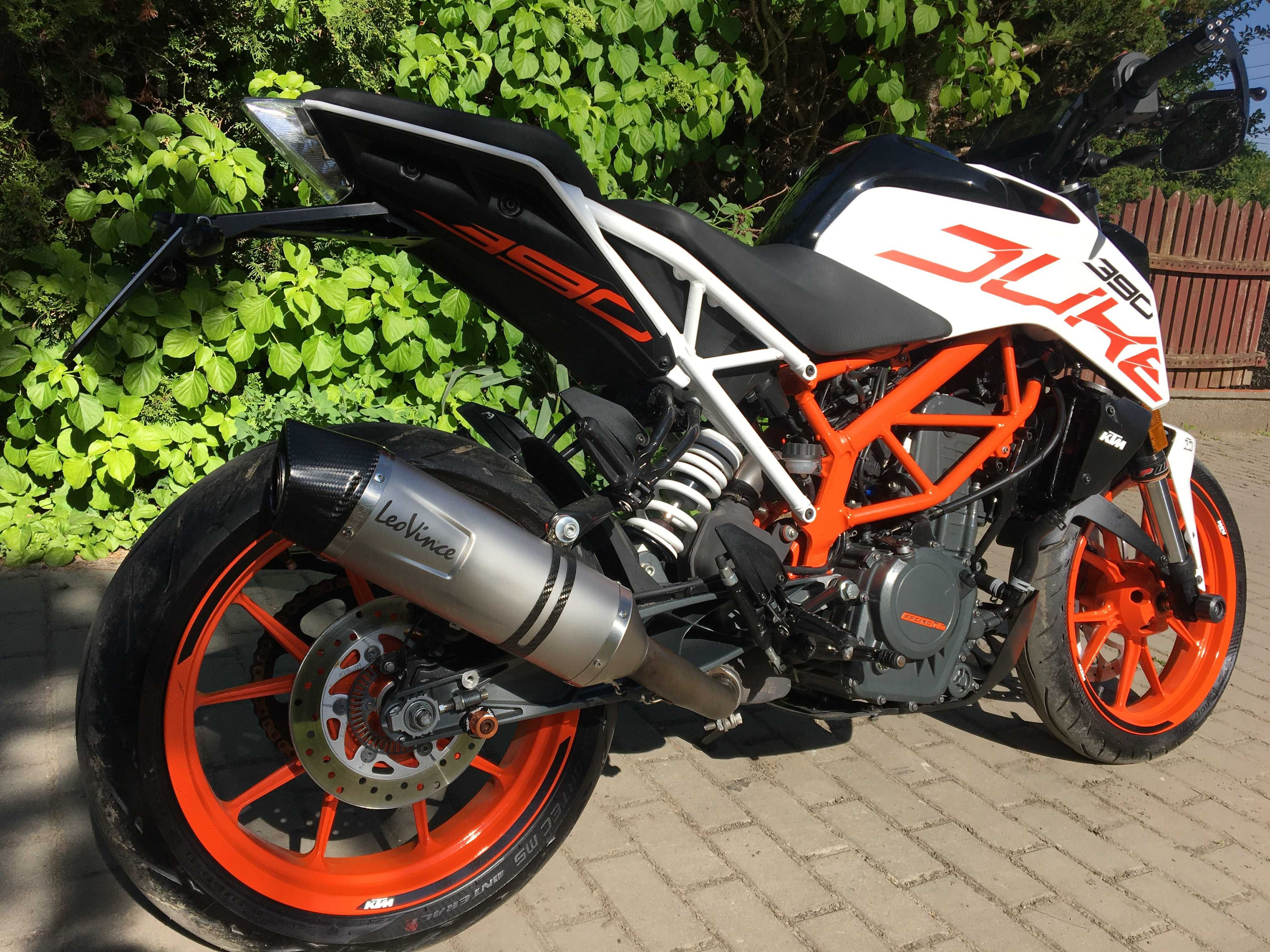 REZERWACJA KTM Duke 390/125 Kat B 2017r BDB Stan tylko 8 tys km