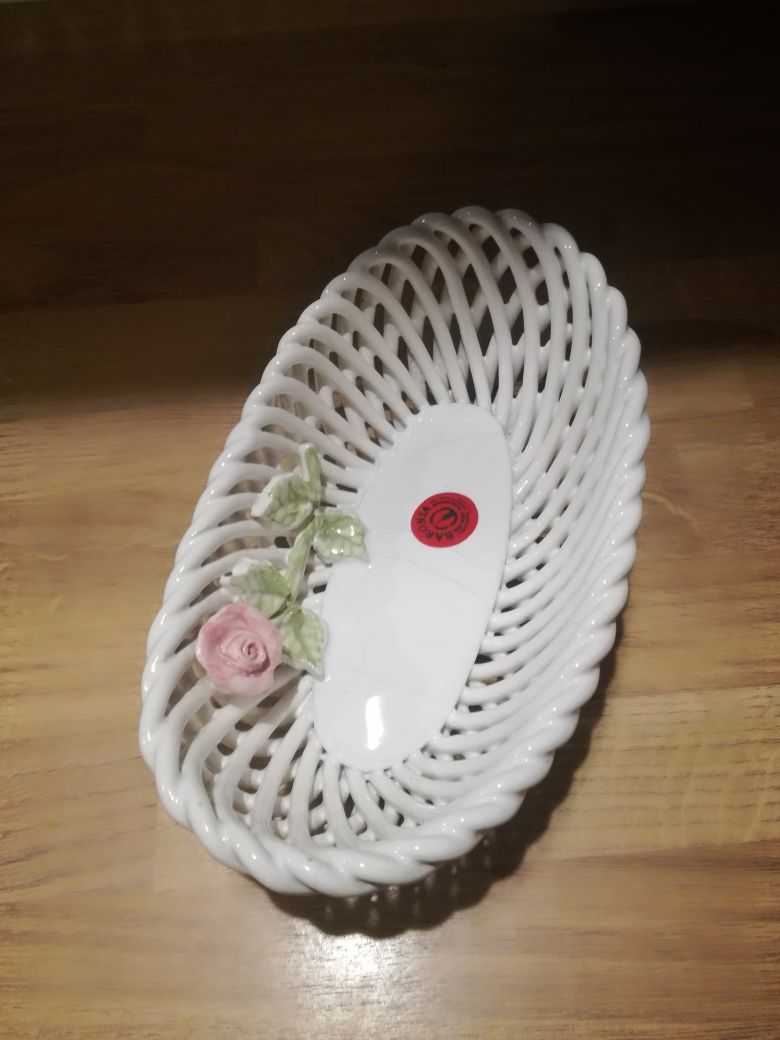 koszyczek ceramiczny z różą