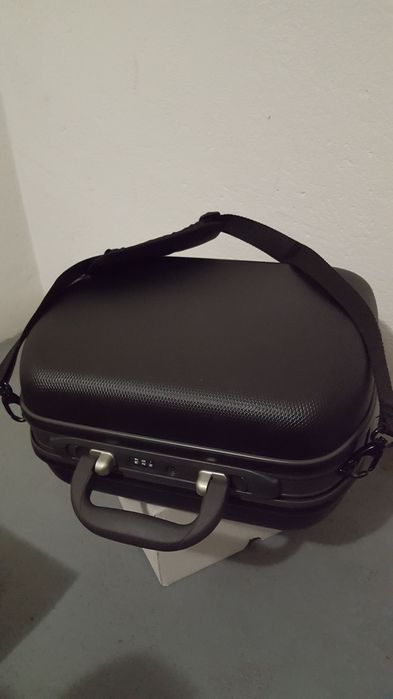 Mala Nécessaire de Viagem material rígido NOVA