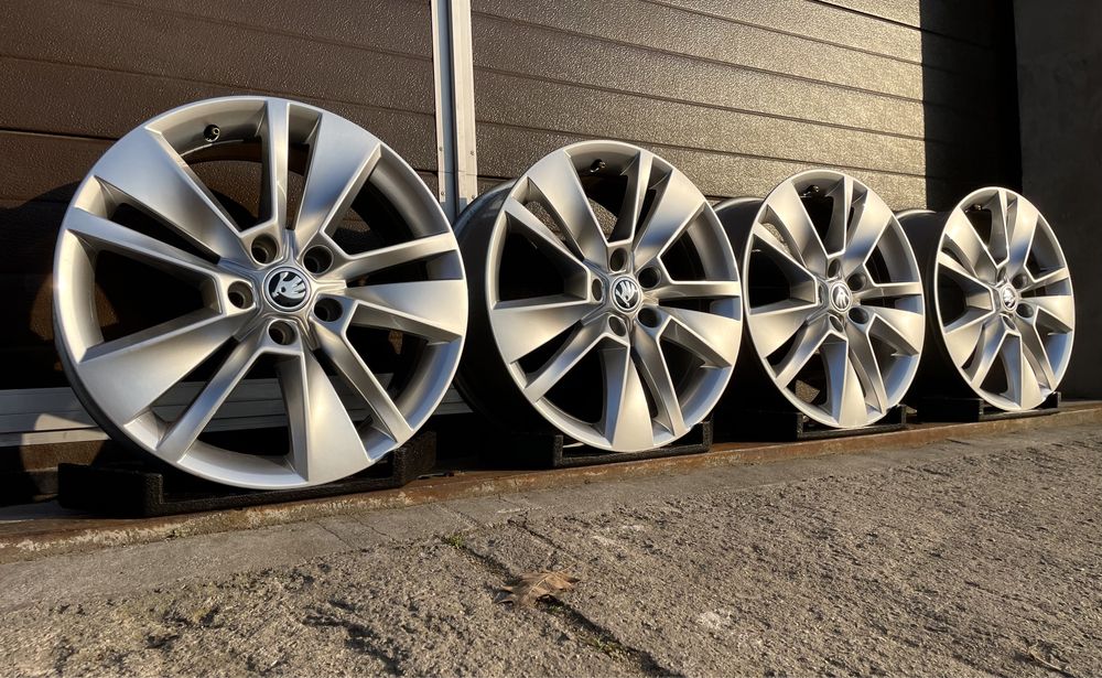 4x felgi aluminiowe 5x112 r18 et45 7J Alufelgi Oryginał Skoda 18”