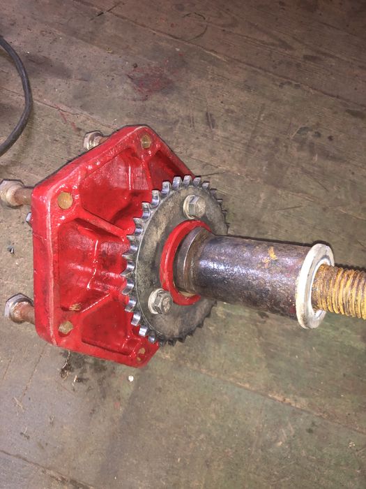 Продам ступицю до сівалки сз 3.6 5.4 ельварті червона зірка