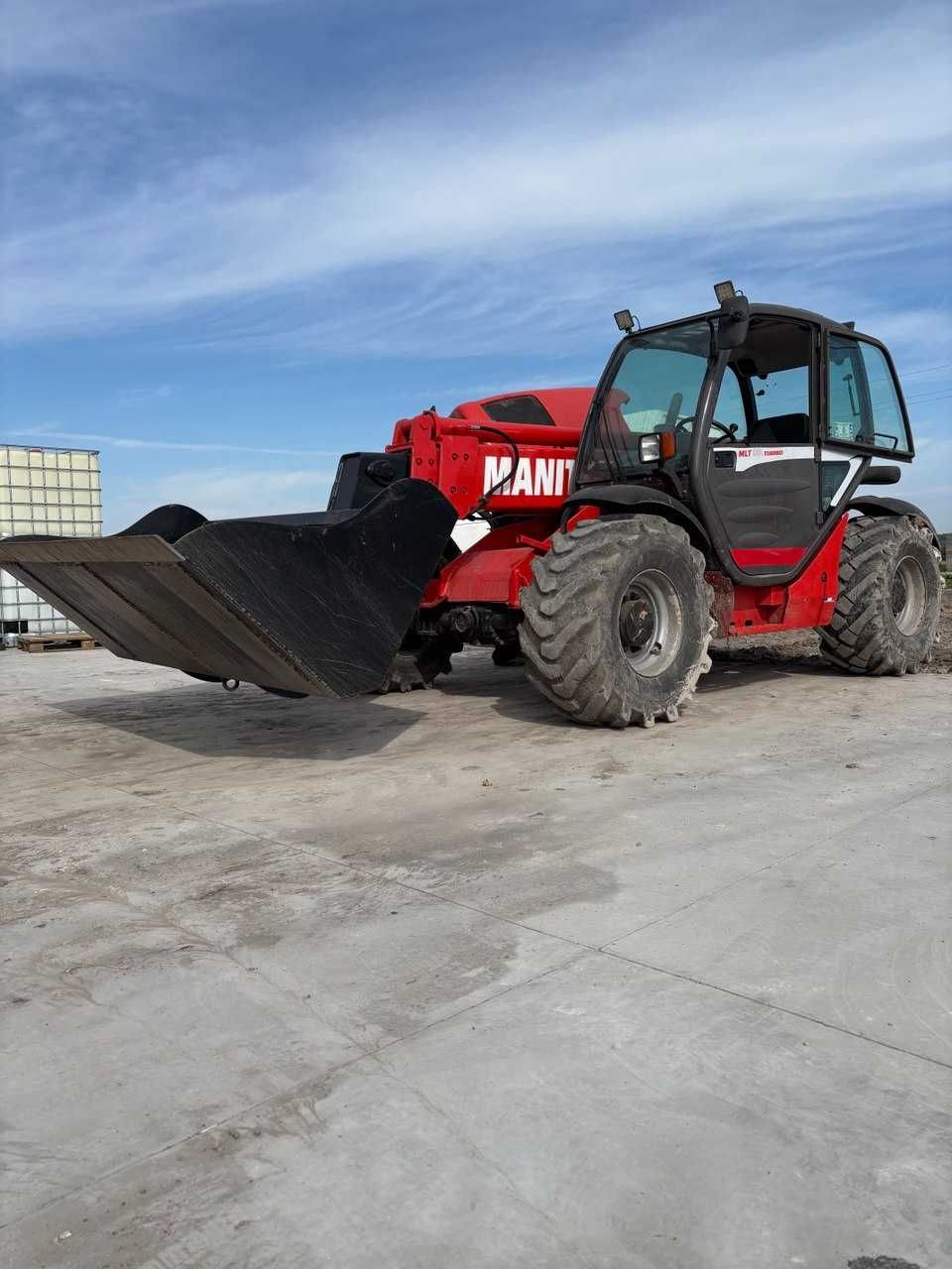 Оренда телескопічний навантажувач Manitou (Маніту)