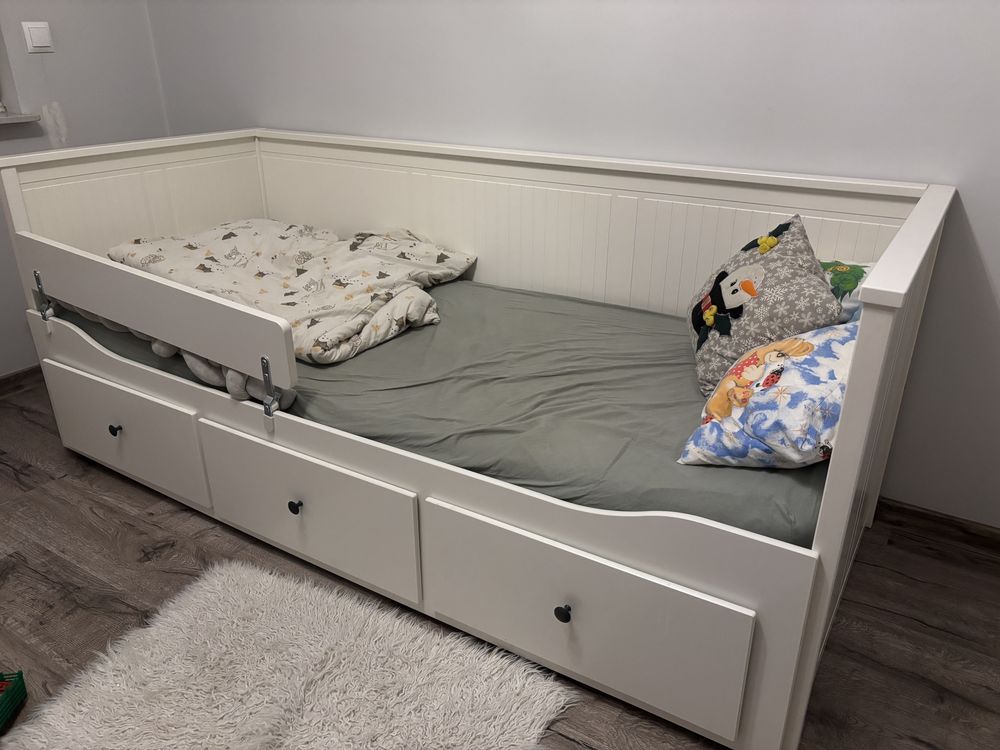 Lóżko Hemnes. Stan bardzo dobry.