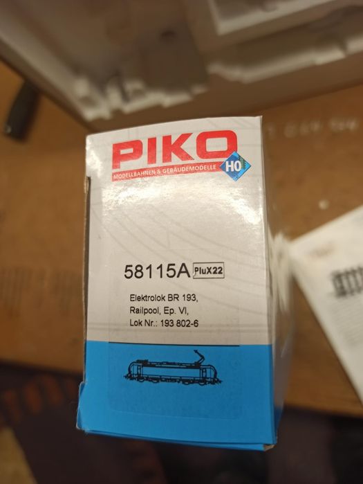 Lokomotywa elektryczna  Vectron 58115A h0 Piko