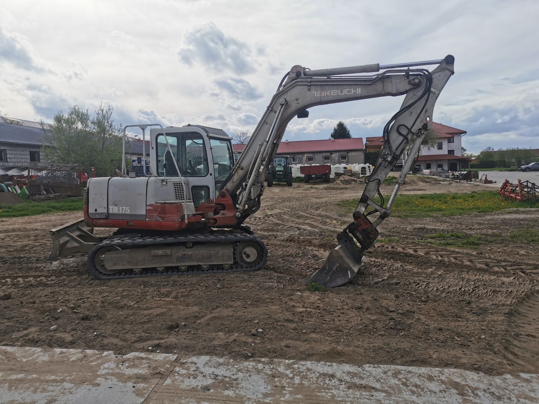 Koparka gąsienicowa takeuchi 175