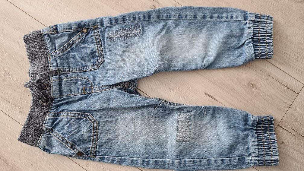 Spodnie jeansy dla chłopca na gumce 92